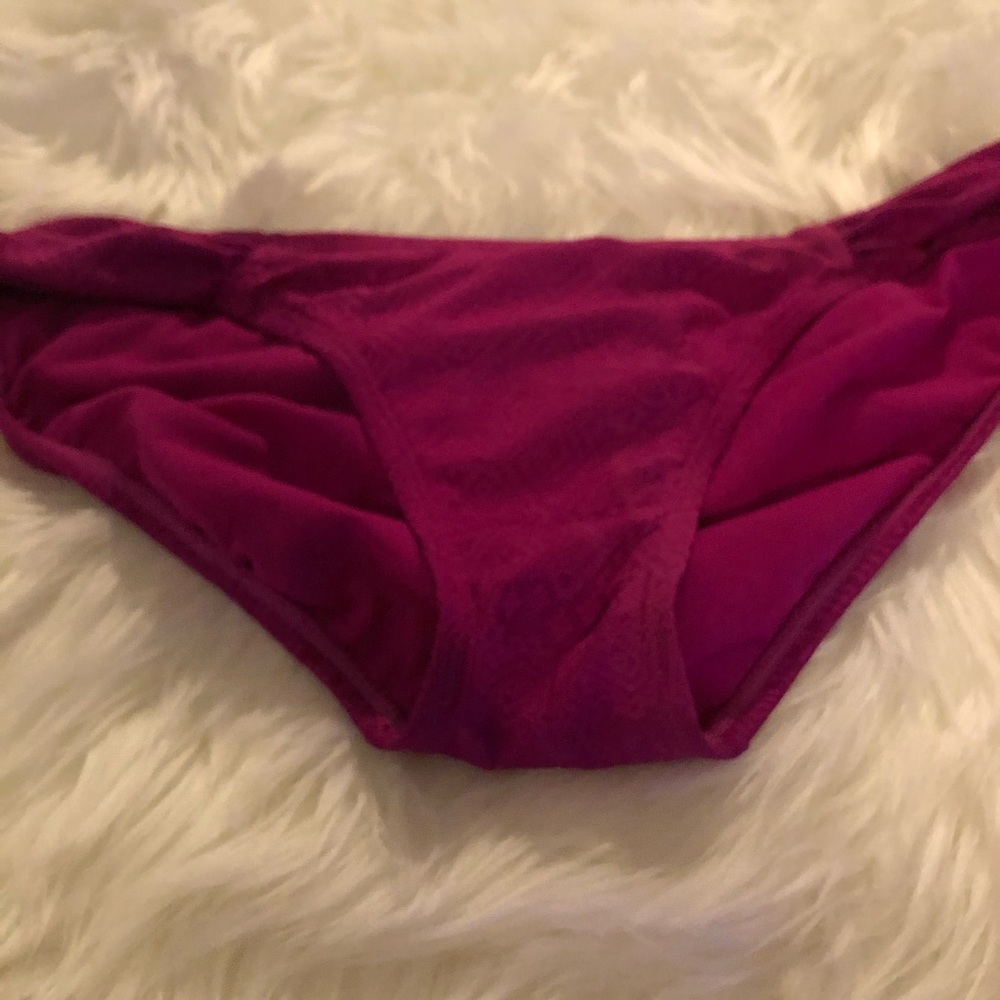 ELLE size Large fuscia bikini bottoms.
